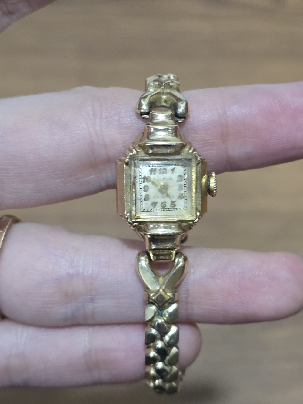 Bulova 1940's Gold-Tone Women's Bracelet Watch with Square Dial